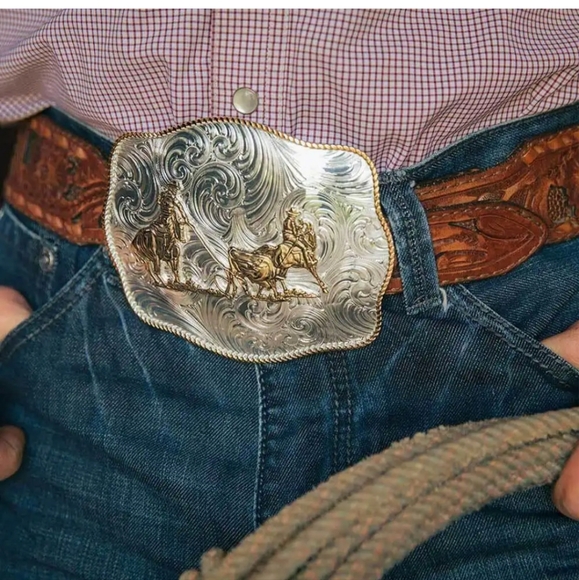 Montana Silversmiths Rosebud Legacy Classic Custom...